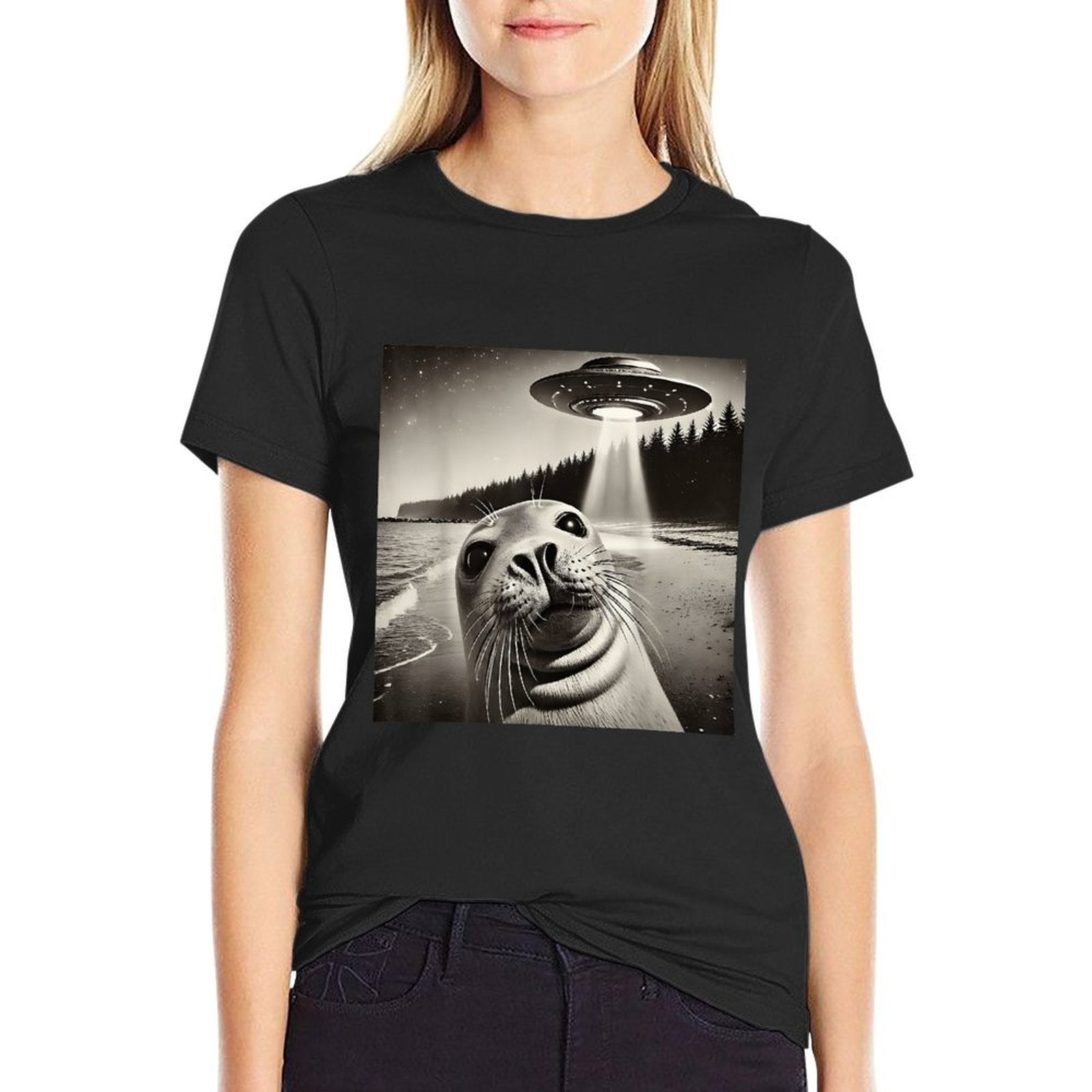 Funny Seal Selfie UFOs  Oversized Silhouette T-Shirt