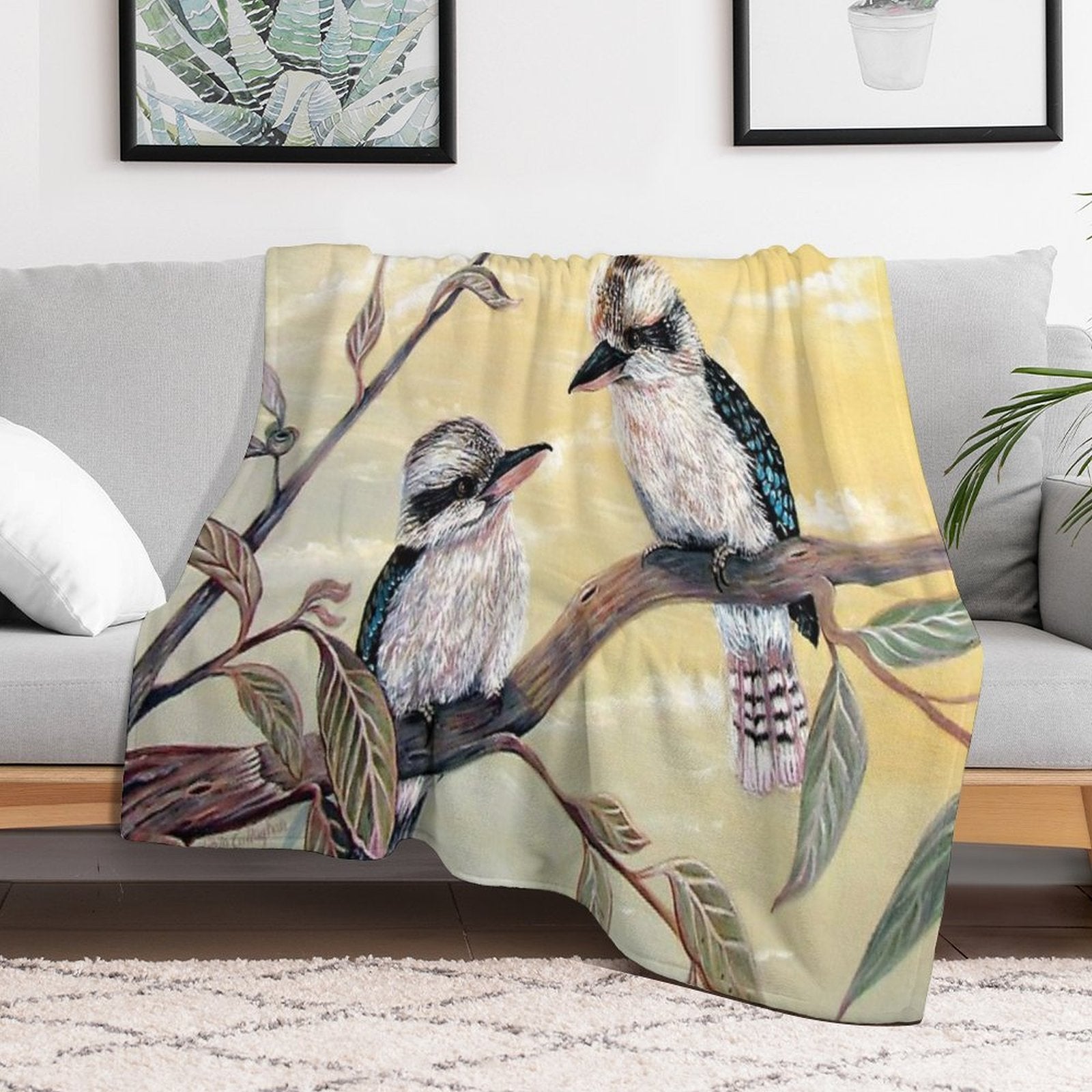 Kookaburra Magic Machine-washable Throw Blanket