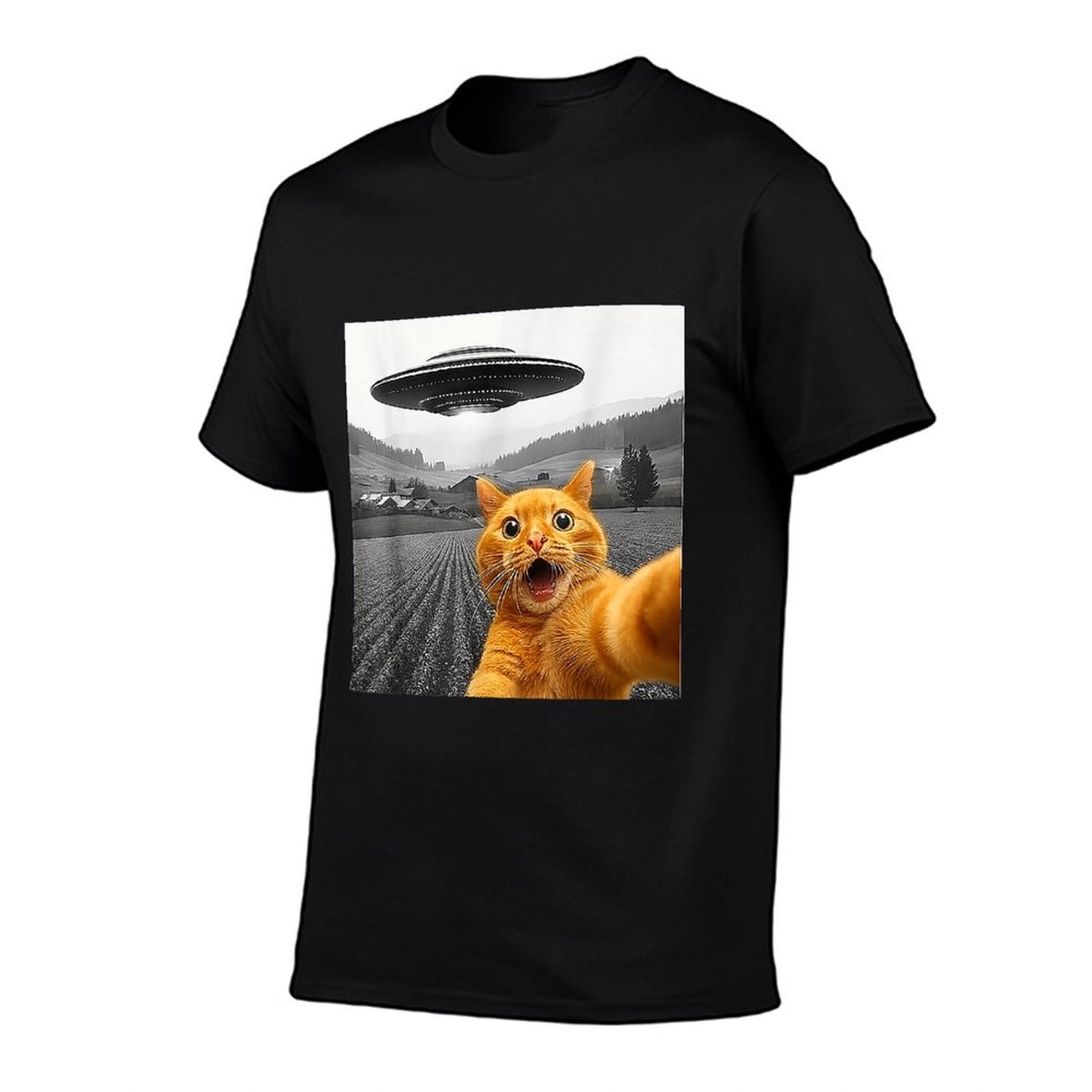 Cat Selfie With Alien UFO Funny Cat Gifts For Men Women Kid  Quick-drying T-Shirt
