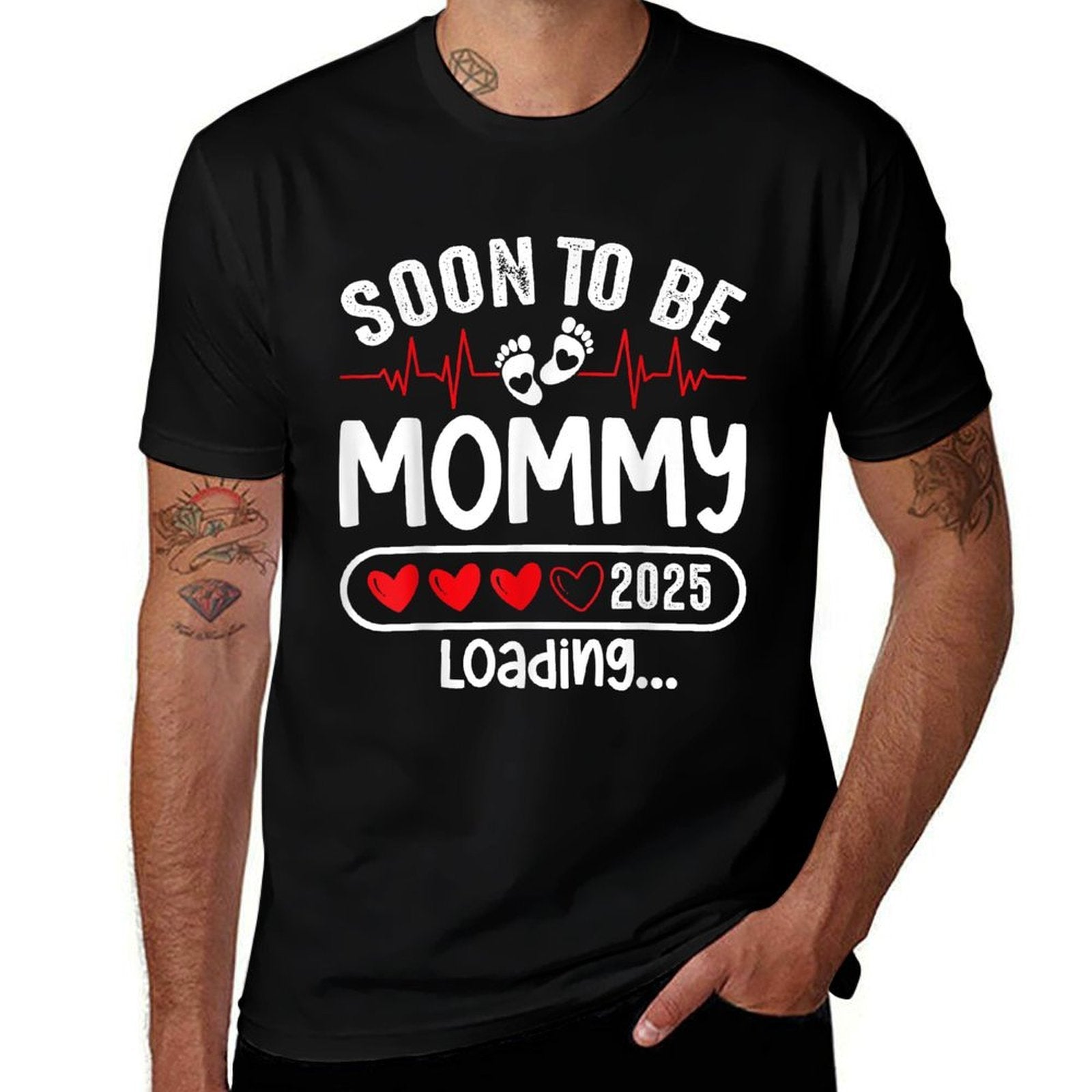 Soon To Be Mommy 2025 Mom Est 2025 Loading Promoted to Mommy  Lightweight T-Shirt