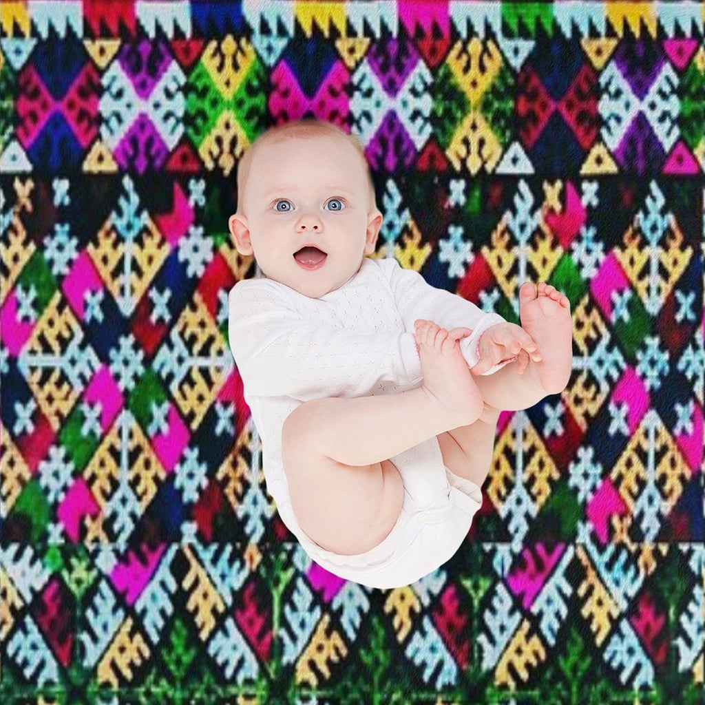 Iu Mien Trendy  Embroidery Easy Care Throw Blanket