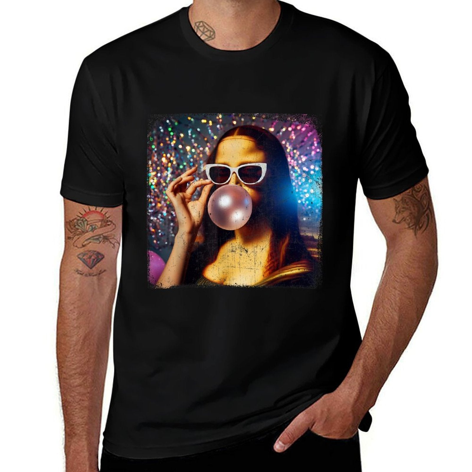 Funny Mona Lisa Bubblegum Gum Leonardo Da Vinci  Tagless Design T-Shirt