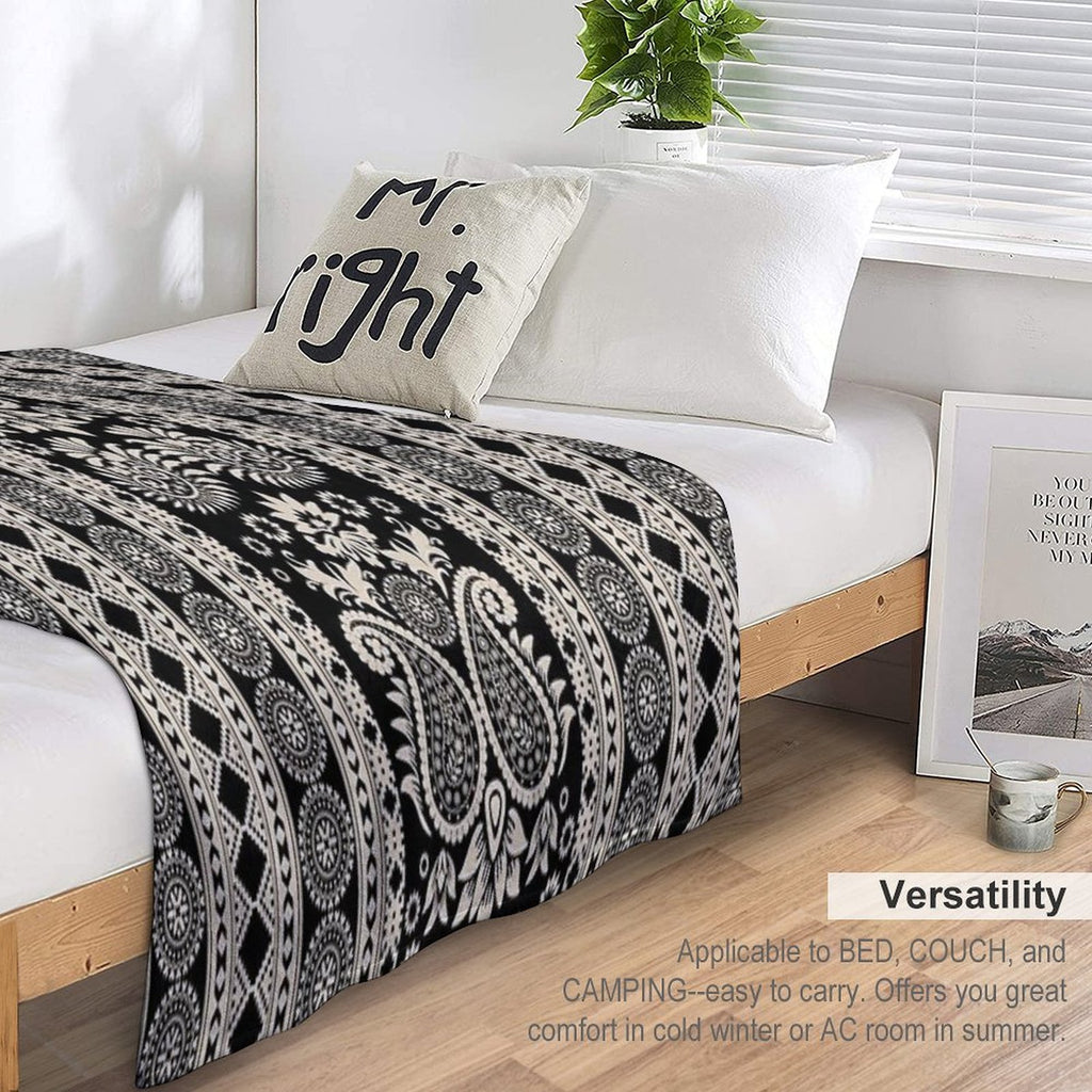 Wallpaper Pattern Wrinkle-free Throw Blanket