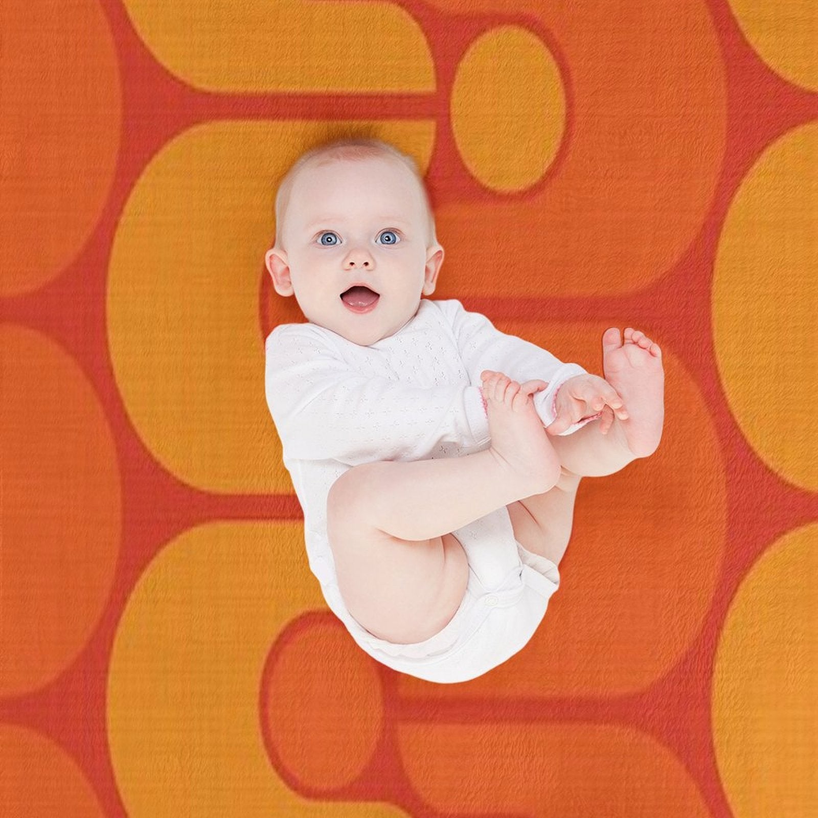 Golden Oldie Machine-washable Throw Blanket