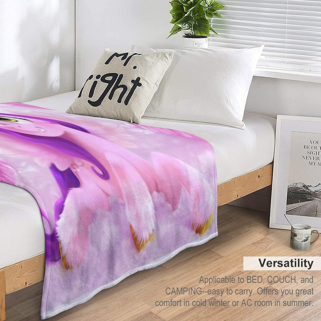 Pipp Petals Comfort Throw Blanket
