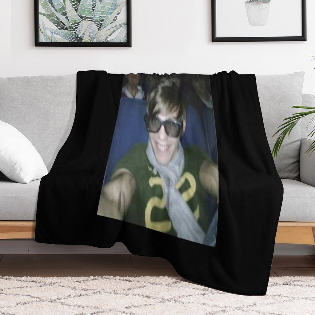 Louis Tomlinson Movie Theatre Selfie Meme Durable Throw Blanket
