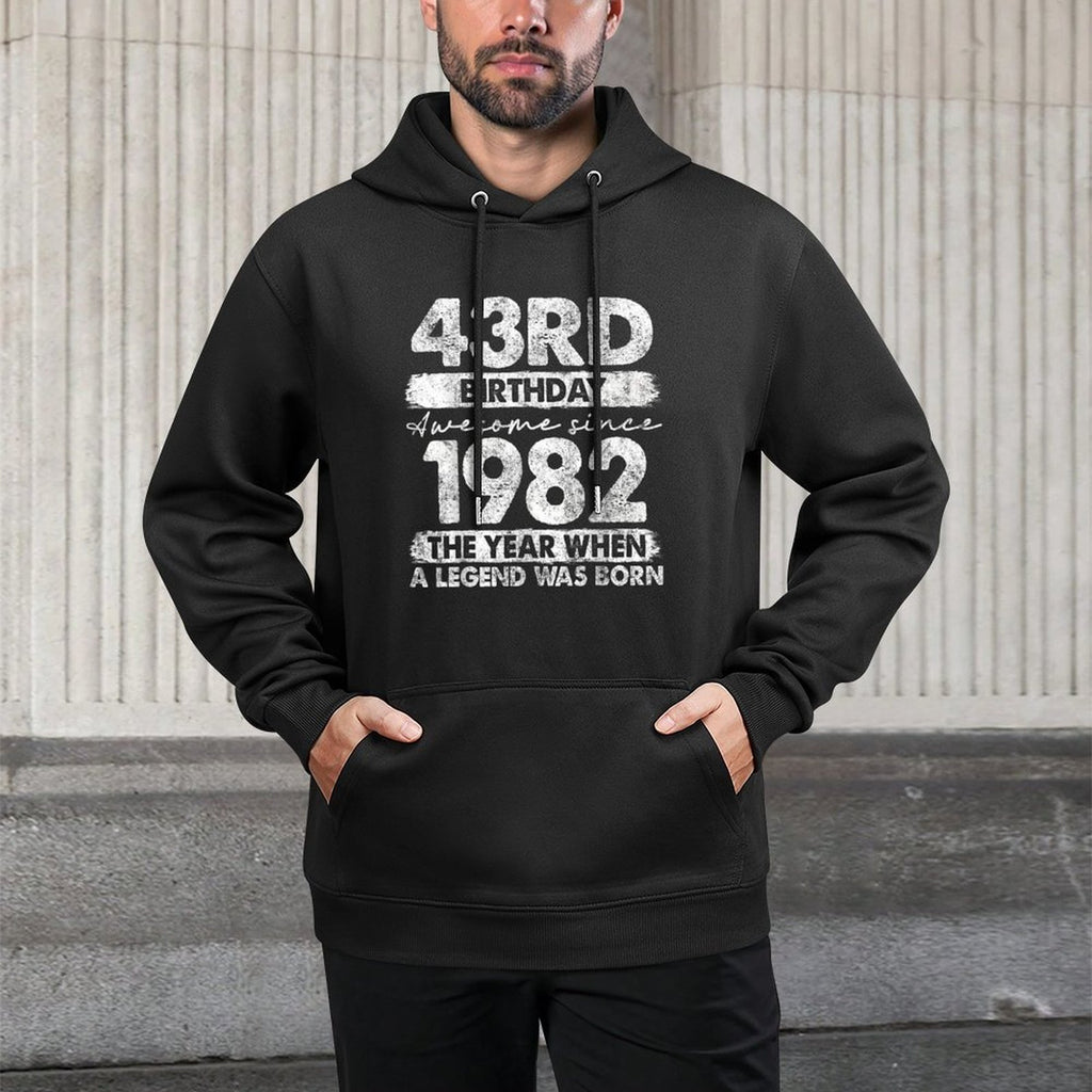 Vintage Legend Birthdays For Men Women 2025 43 Year Old Gifts Vintage 1982 Limited Edition 43rd Birthday Black Unisex-Adults All-Day Comfort Hoodie