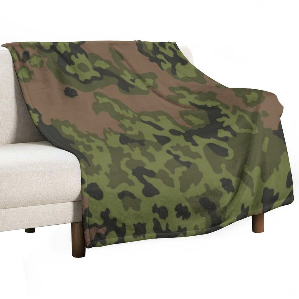 German Eichenlaub Summer Camo Ww2 Easy Care Throw Blanket