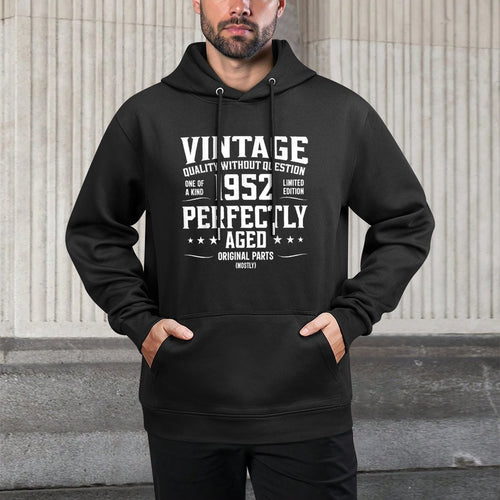 70th Birthday Vintage Made In 1952 Classic Design Unisex Design Hoodie