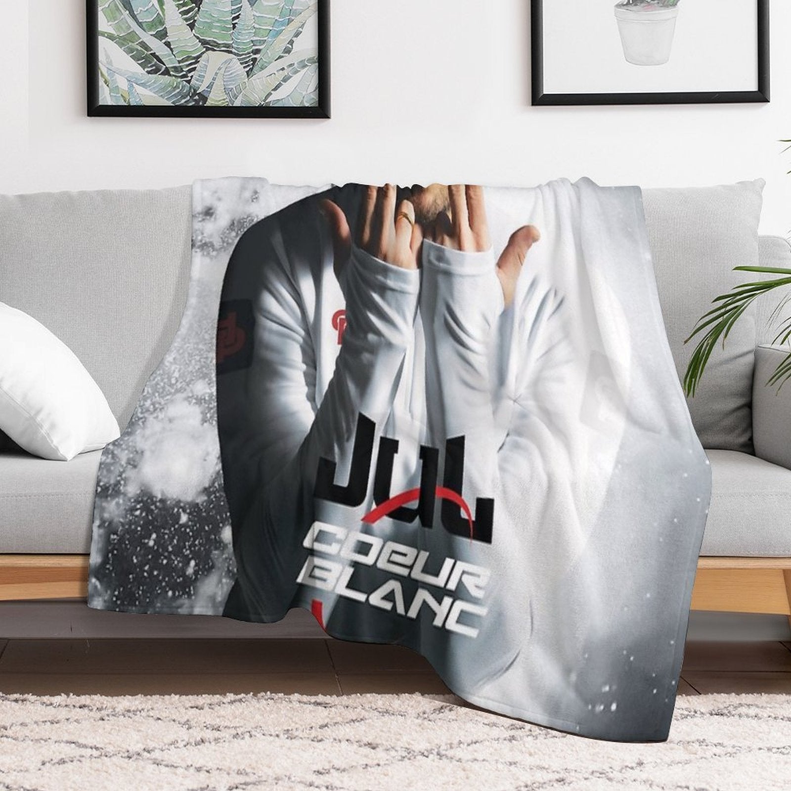 JUL WHITE HEART Velvety-soft Throw Blanket