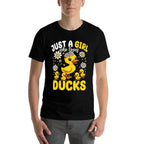 Cute Duck Lover Girls Kids Just A Girl Who Loves Ducks  Trendy Pattern T-Shirt