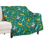 An Unordinary Array of Praying Mantises - Kelly Green Machine-washable Throw Blanket