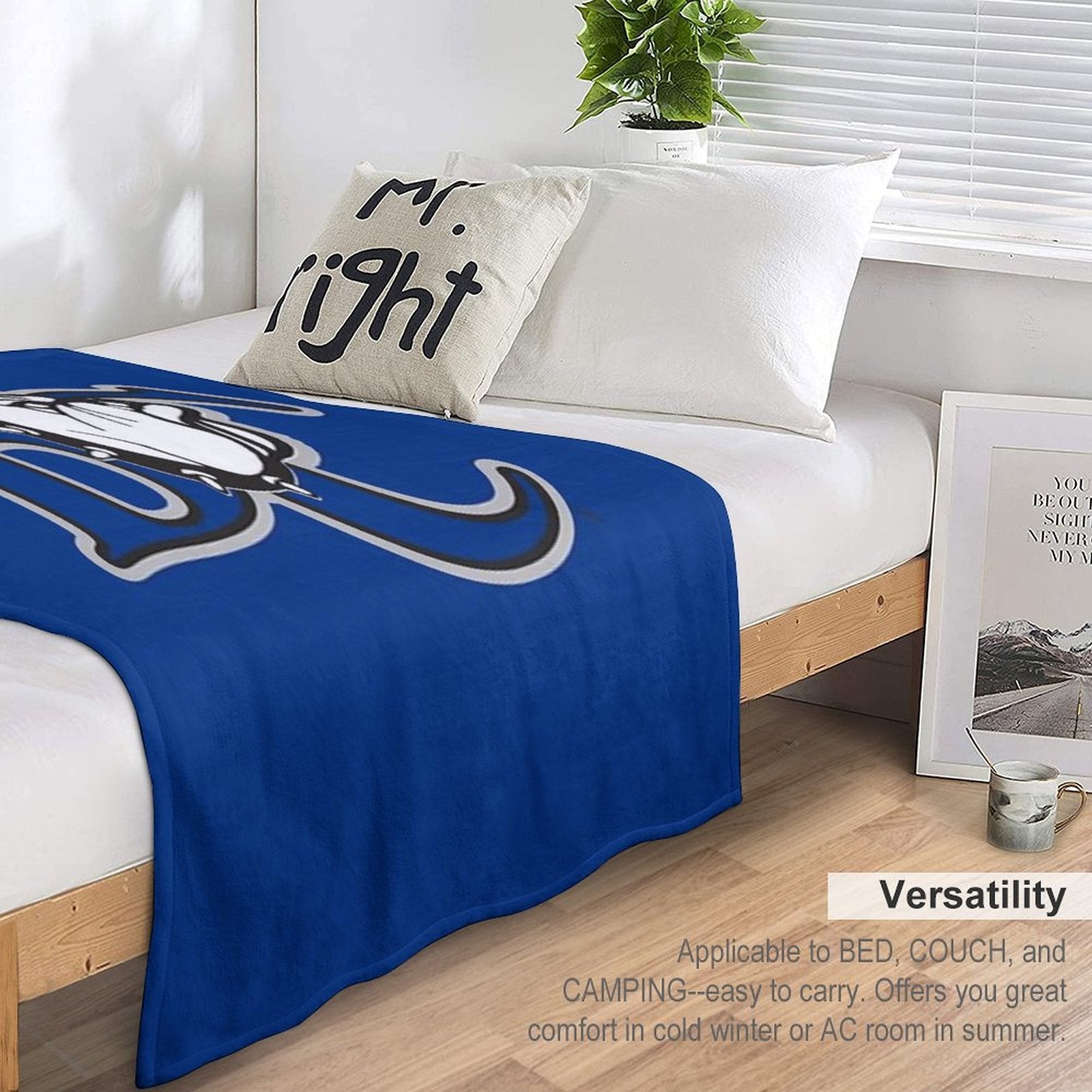 Bulldogs Gifts Wrinkle-free Throw Blanket