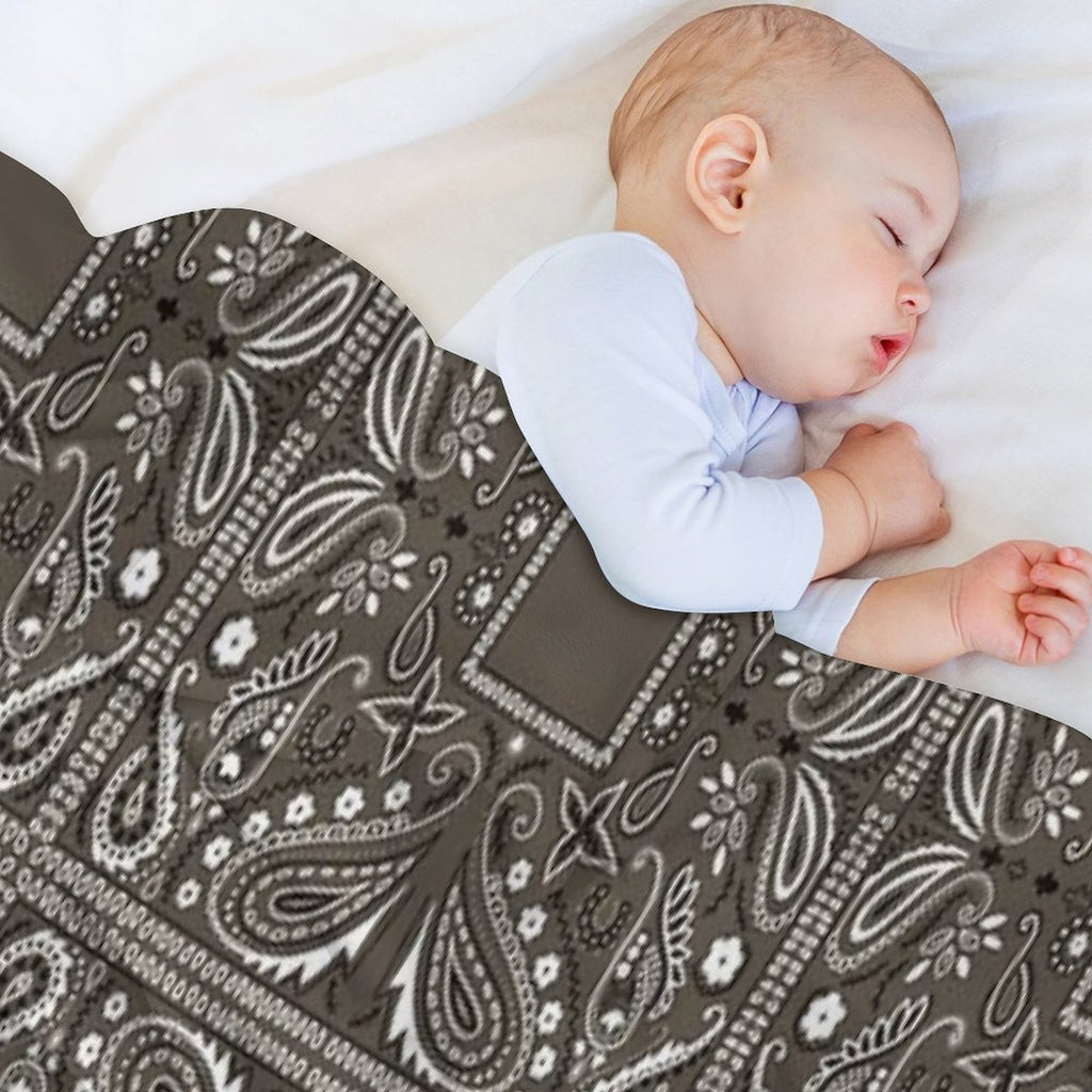 Gray Paisley Bandana Pattern Shrink-resistant Throw Blanket