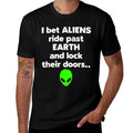 Funny Alien  Aliens Lock Their Doors Funny Alien Meme  Trendy Pattern T-Shirt