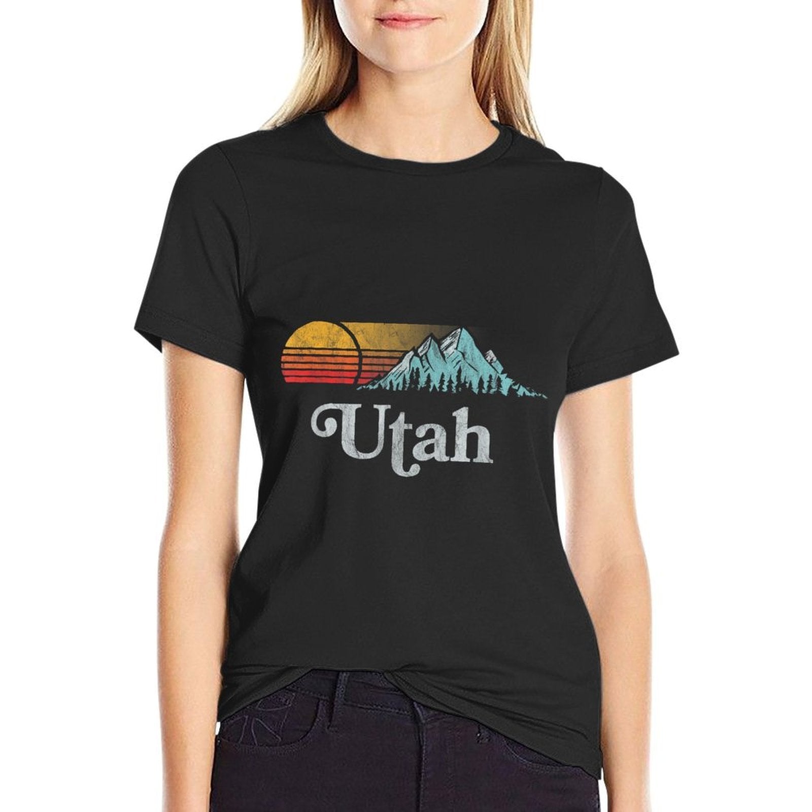 Utah Vintage Mountain Sunset Eighties Retro Graphic  Classic T-Shirt