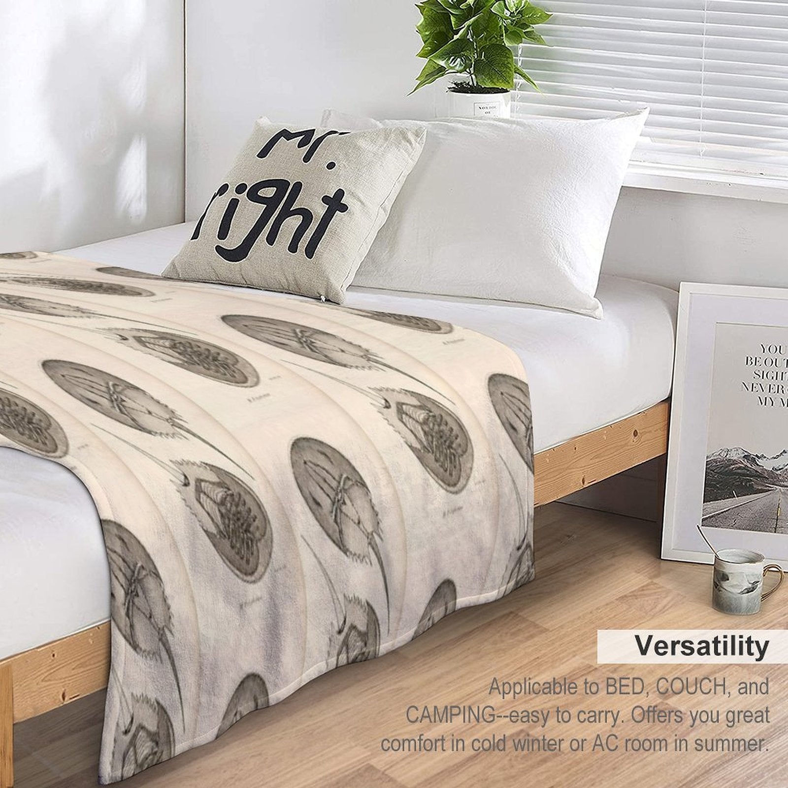 Horseshoe Crabs Lightweight Throw Blanket